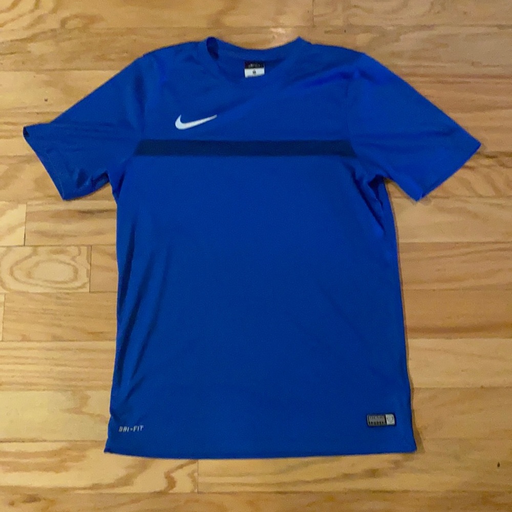 Authentic Dri-Fit Nike Shirt 🔥